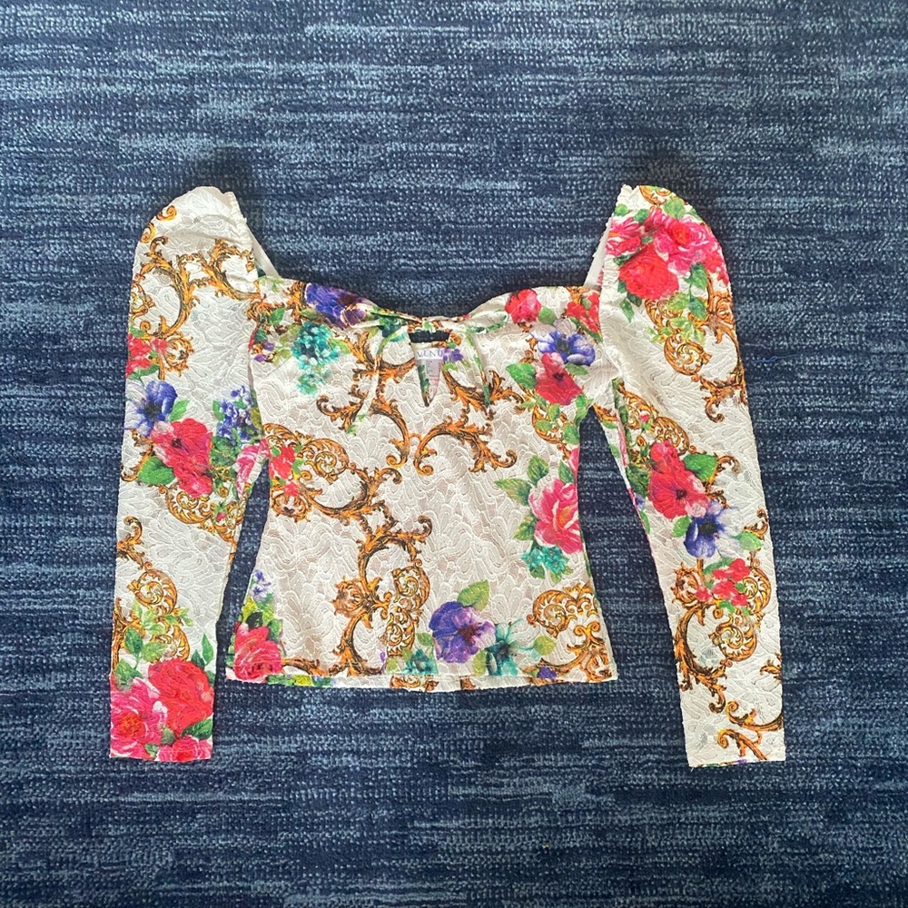 ❗️SOLD❗️Venus patterned blouse